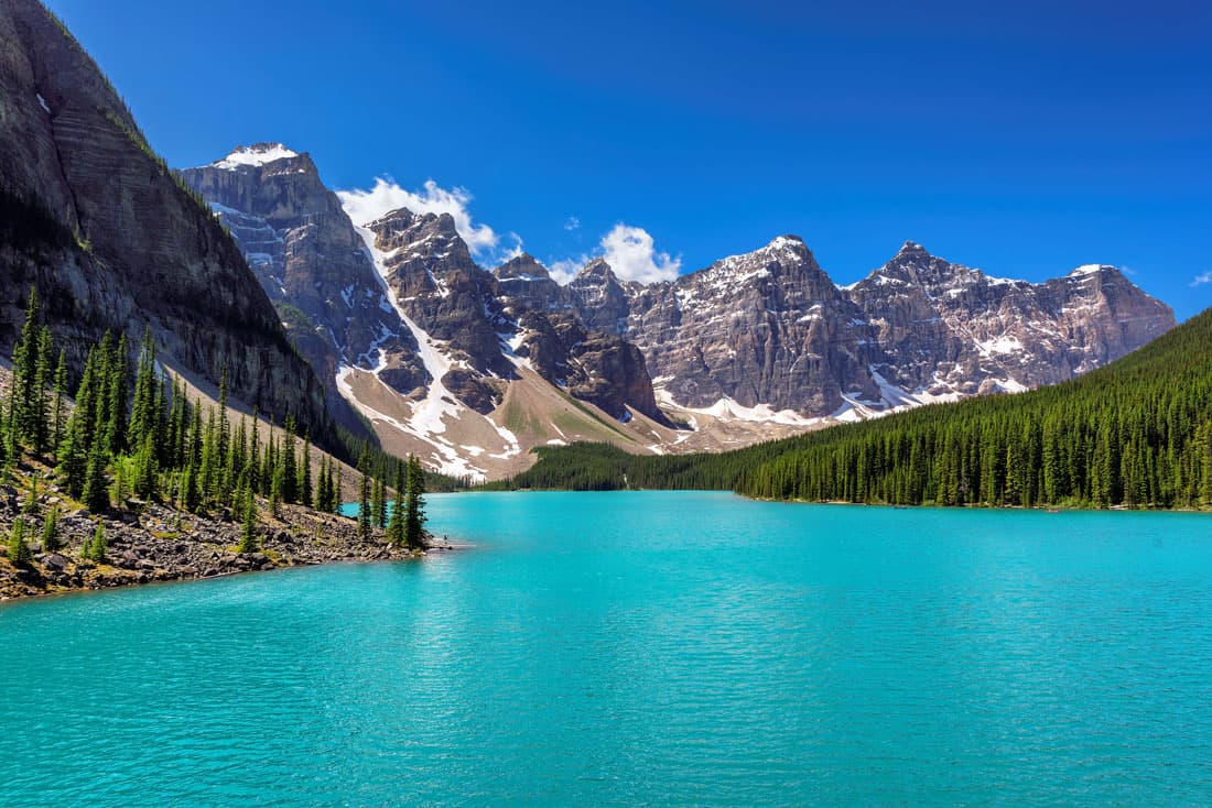 Lac Morraine dans le parc national de Banff